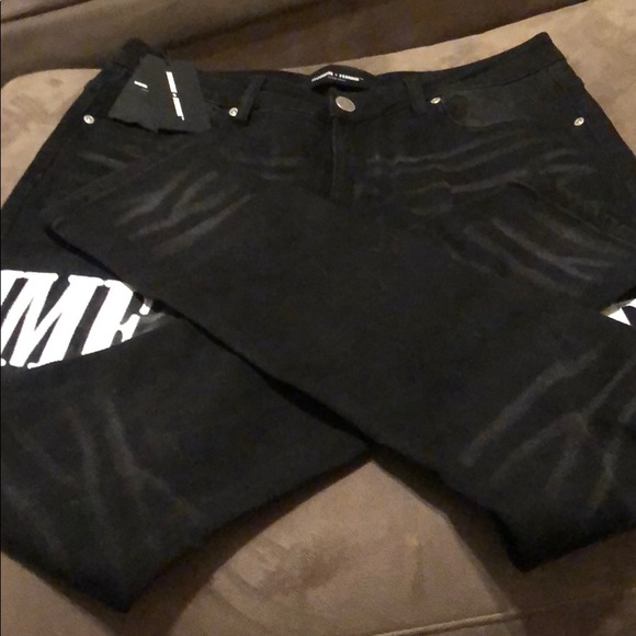 Brand new jeans. Purchased wrong size - Picture 7 of 9